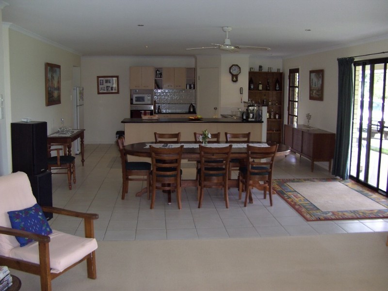 202 Allen Road, Chatsworth QLD 4570