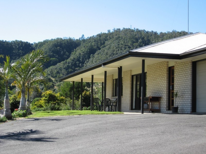 202 Allen Road, Chatsworth QLD 4570