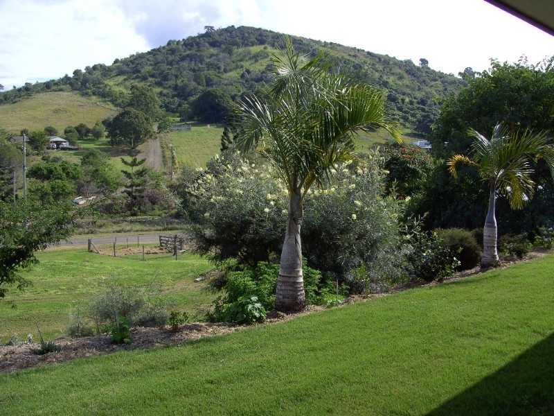 202 Allen Road, Chatsworth QLD 4570