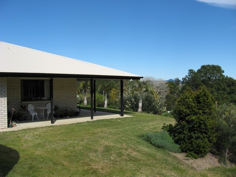 202 Allen Road, Chatsworth QLD 4570