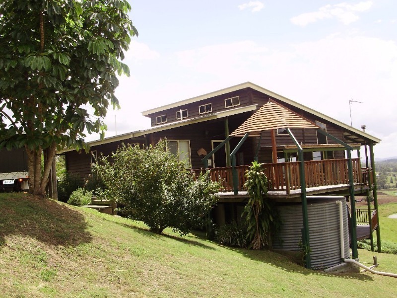 183 Robinson Road, Calico Creek QLD 4570