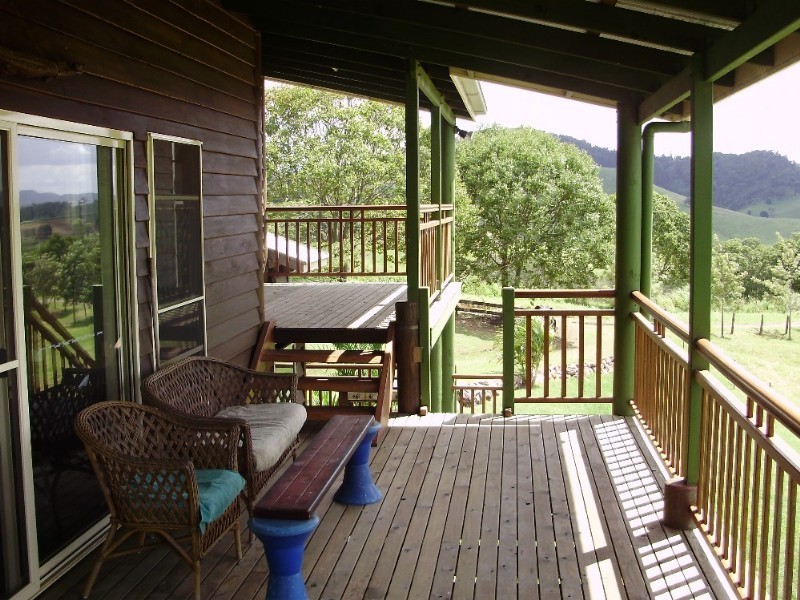 183 Robinson Road, Calico Creek QLD 4570