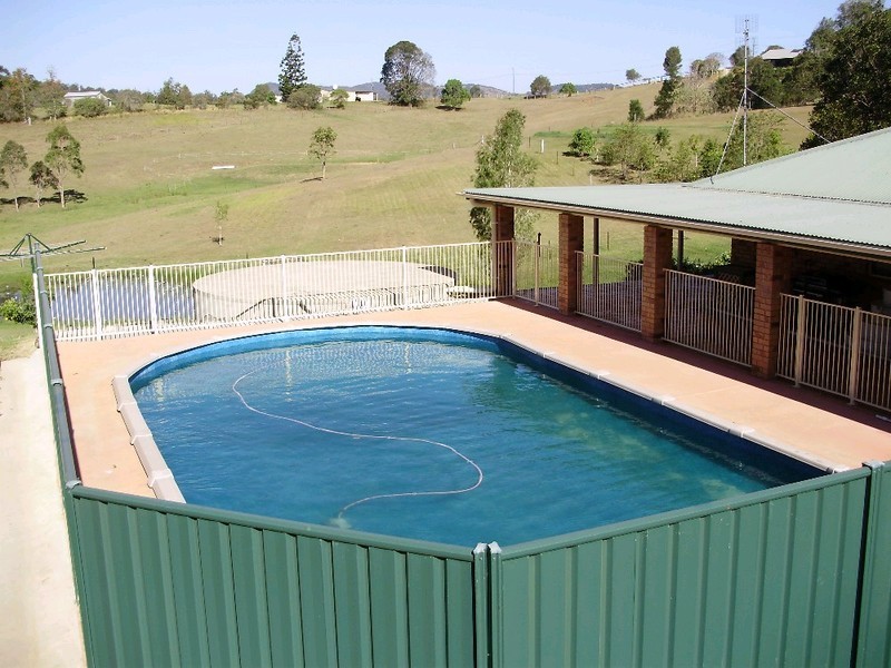 71 Lynch Road, East Deep Creek QLD 4570