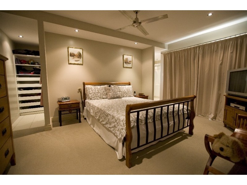 12 Walsh Court, Monkland QLD 4570