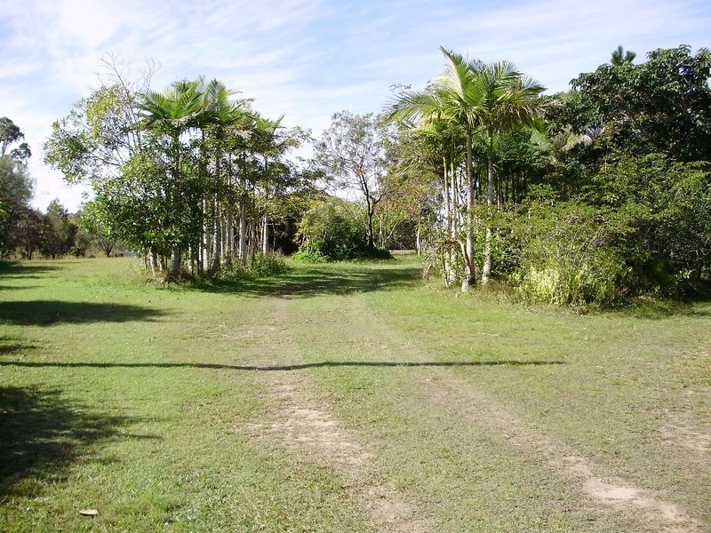 287 Tinana Road, Goomboorian QLD 4570