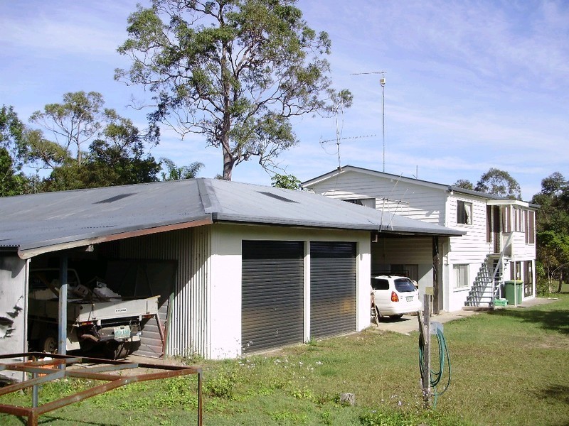 287 Tinana Road, Goomboorian QLD 4570