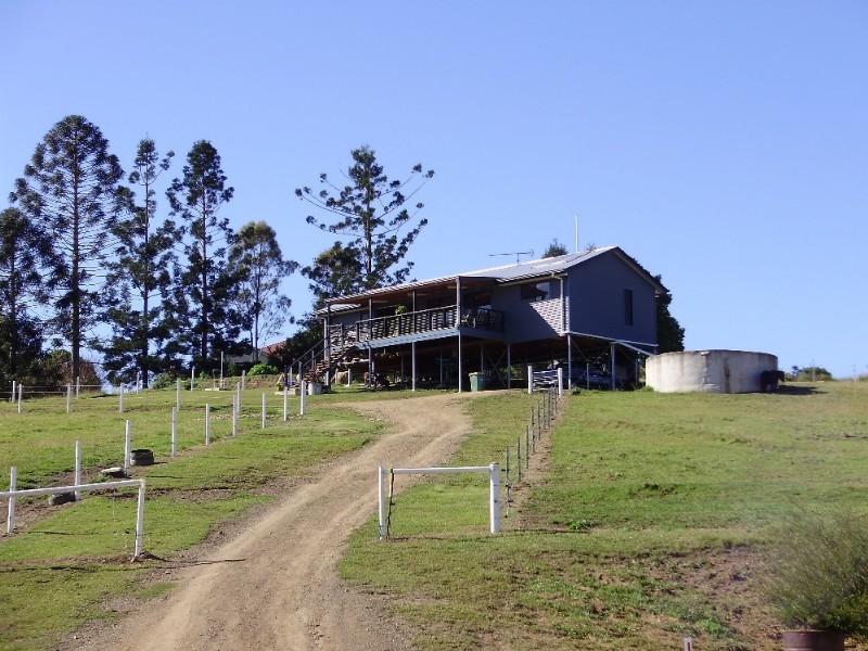 999 Bruce Highway, Kybong QLD 4570