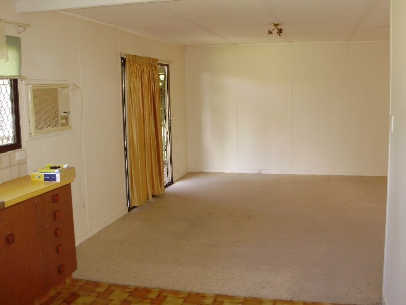 22 Leonard Street, Southside QLD 4570