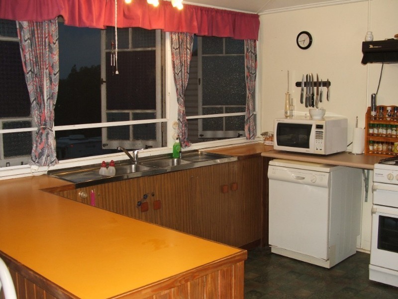 8 Banks Pocket Road, Gympie QLD 4570