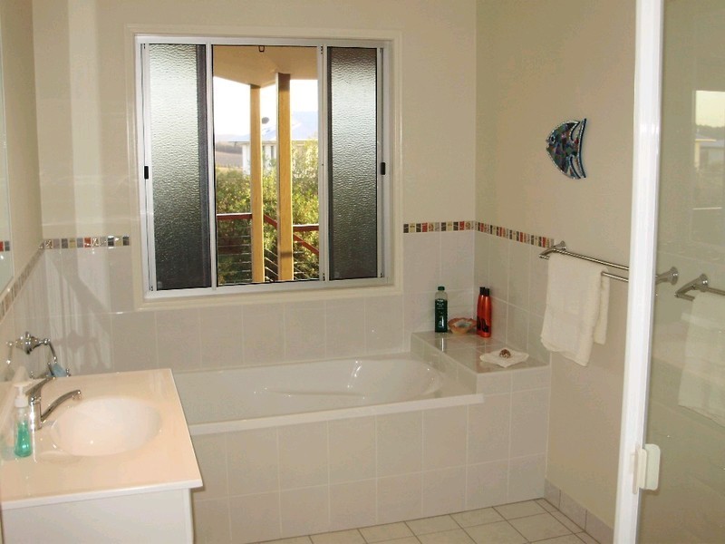 East Deep Creek QLD 4570