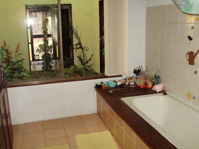 241 Cliff Jones Road, Curra QLD 4570