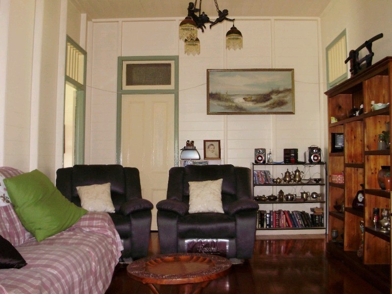 26 Power Road, Southside QLD 4570