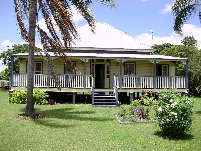 26 Power Road, Southside QLD 4570