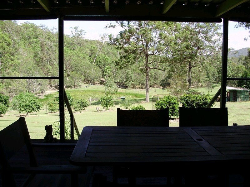 106 Hartwig Road, Mothar Mountain QLD 4570