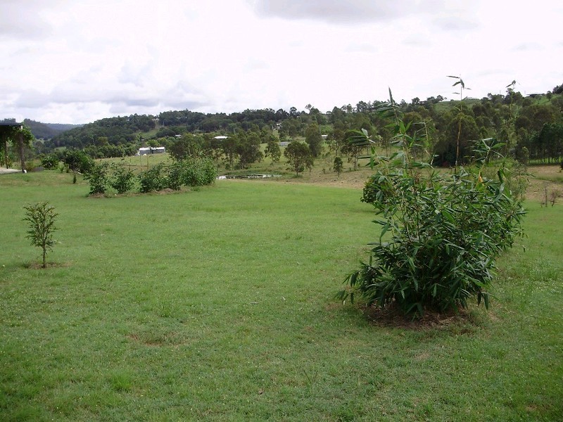 1 Tarragon Road, The Palms QLD 4570