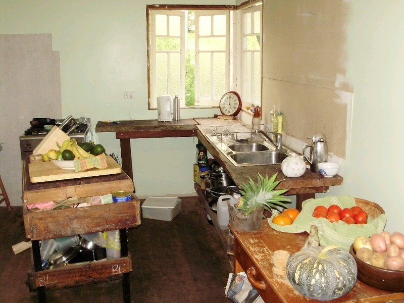 23 Sunray Road, Mothar Mountain QLD 4570