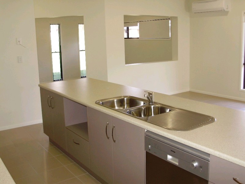 64 Bushland Drive, Southside QLD 4570