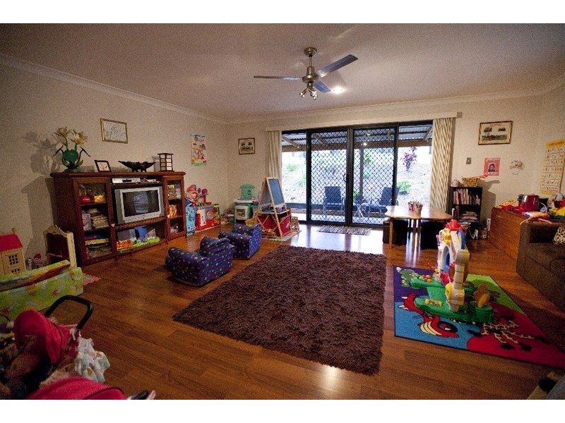 35 Regan Road, Pie Creek QLD 4570