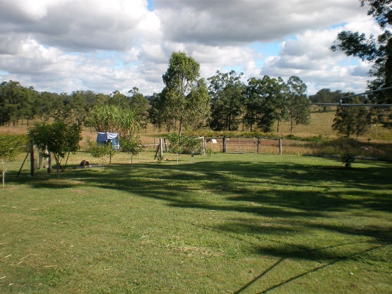 7 Old Cleveland Road, Theebine QLD 4570