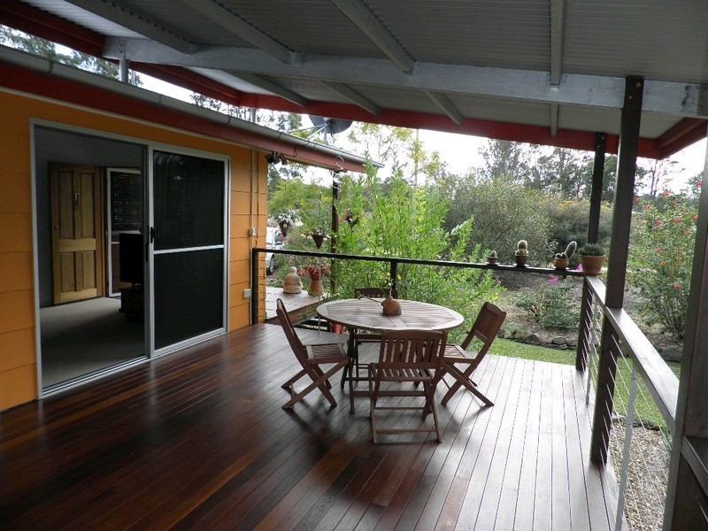 4 Toomey Street, Traveston QLD 4570