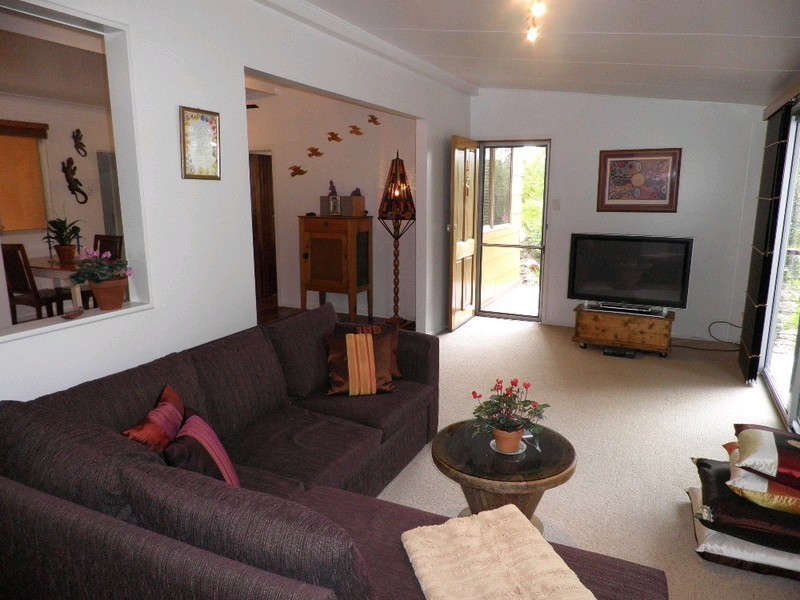 4 Toomey Street, Traveston QLD 4570