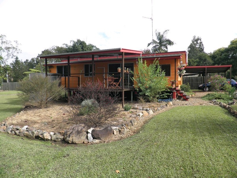 4 Toomey Street, Traveston QLD 4570