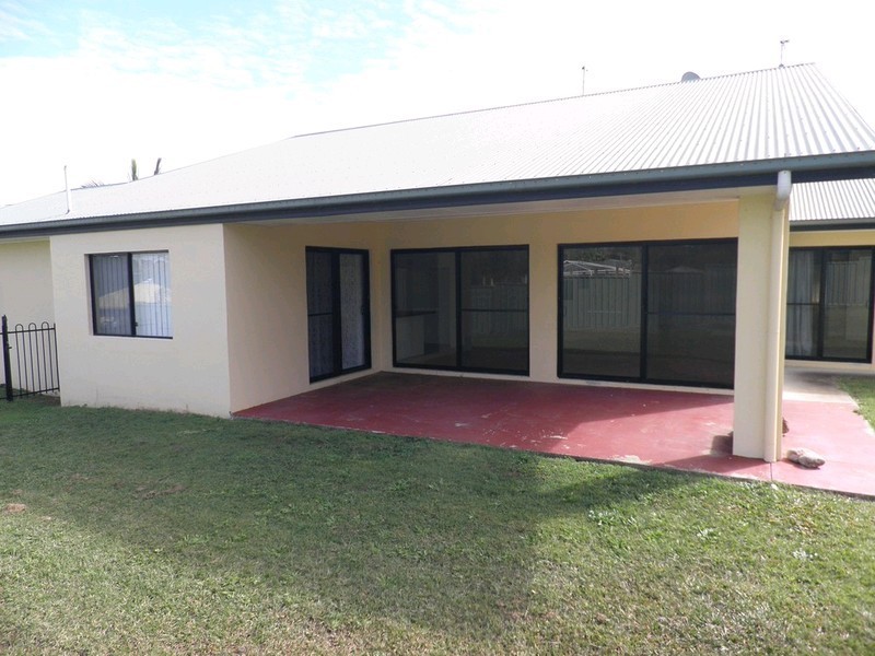 7 Groundwater Road, Southside QLD 4570