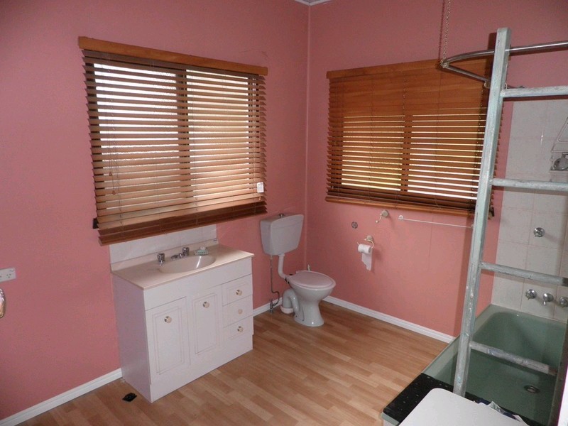 54 Hilton Road, Gympie QLD 4570