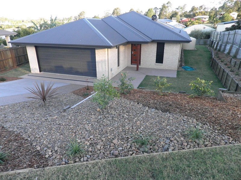 11 Park View Close, Southside QLD 4570