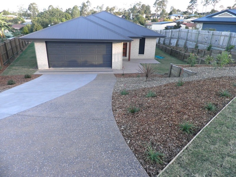 11 Park View Close, Southside QLD 4570