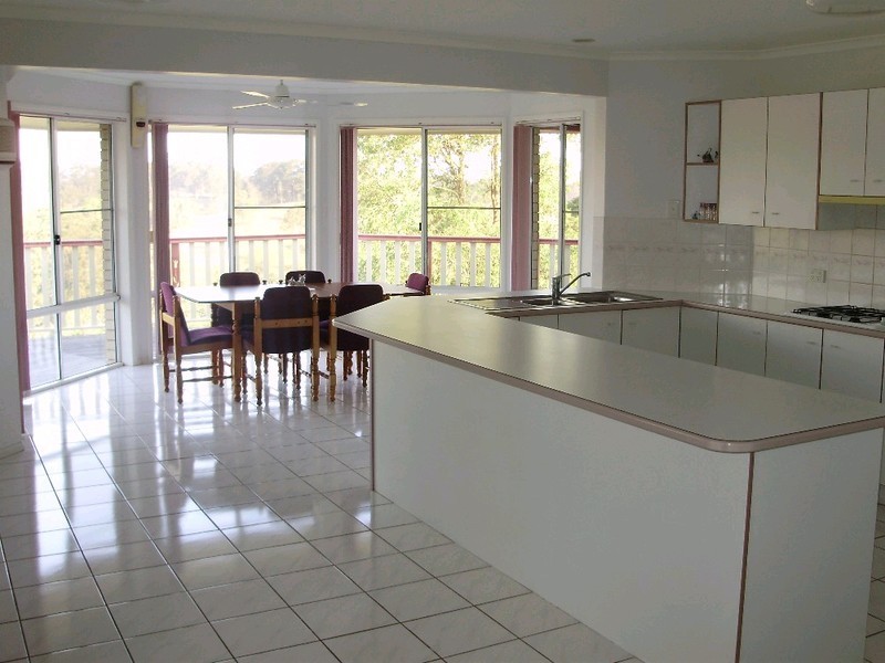 142 Enterprise Road, Veteran QLD 4570