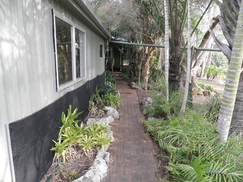 98 Bill James Road, Chatsworth QLD 4570