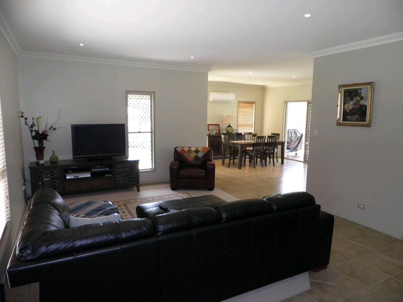 51 Lawson Road, Pie Creek QLD 4570