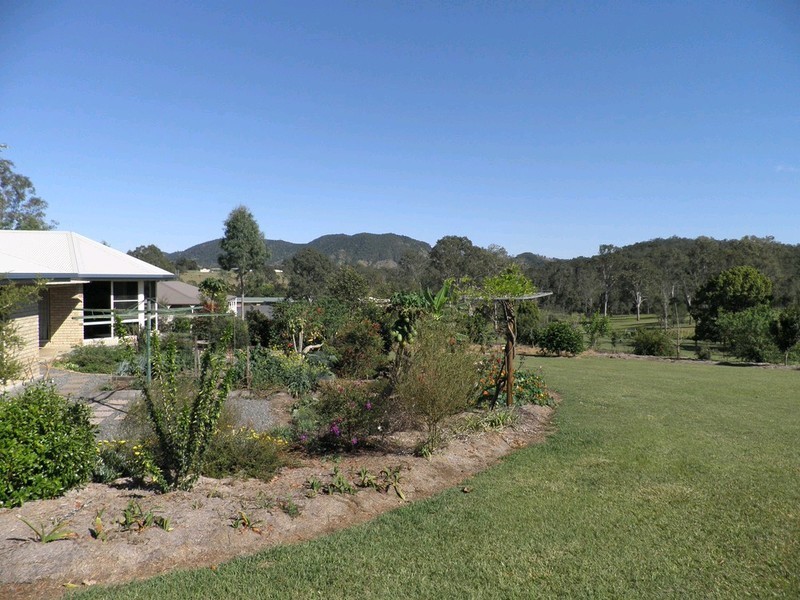 10 Sturgess Road, Pie Creek QLD 4570