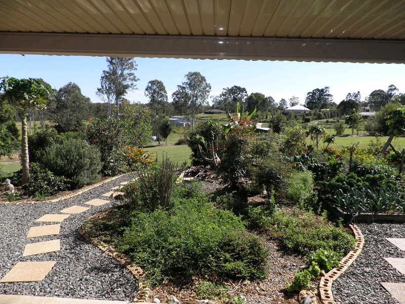 10 Sturgess Road, Pie Creek QLD 4570