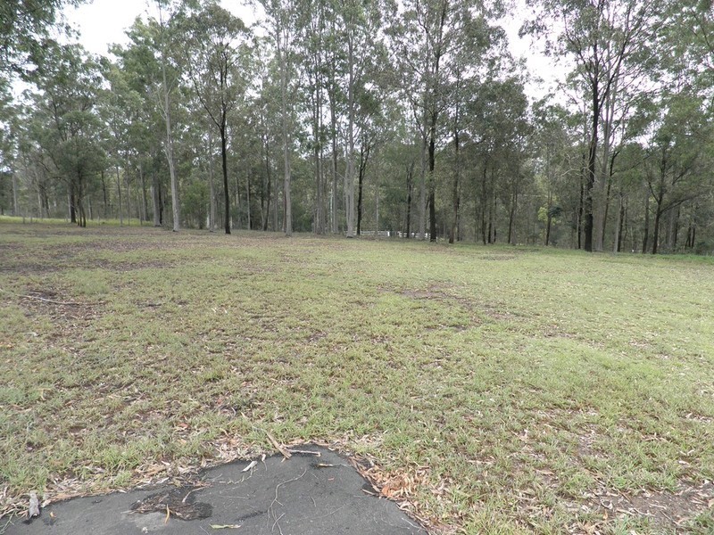 17 Taylor Road, Veteran QLD 4570