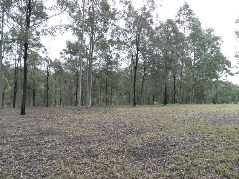 17 Taylor Road, Veteran QLD 4570