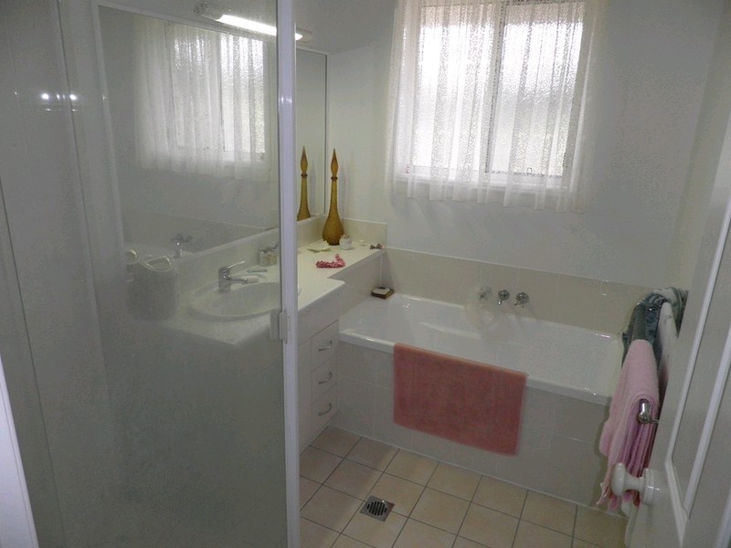 16 Kitt Crescent, Kilkivan QLD 4600