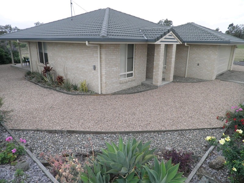 16 Kitt Crescent, Kilkivan QLD 4600