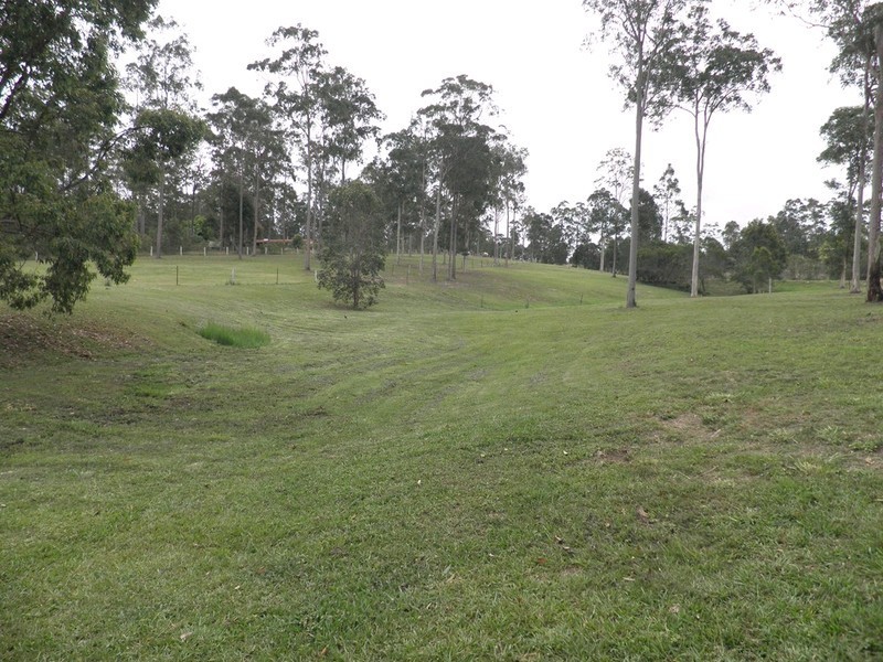 1 Karen Road, Tamaree QLD 4570