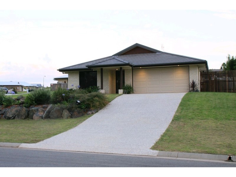 11 Presidential Avenue, Southside QLD 4570