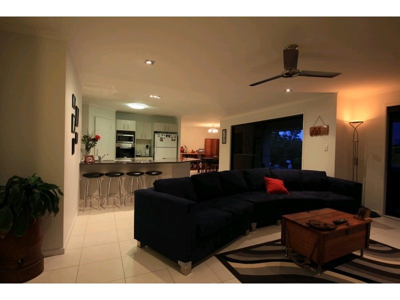 11 Presidential Avenue, Southside QLD 4570