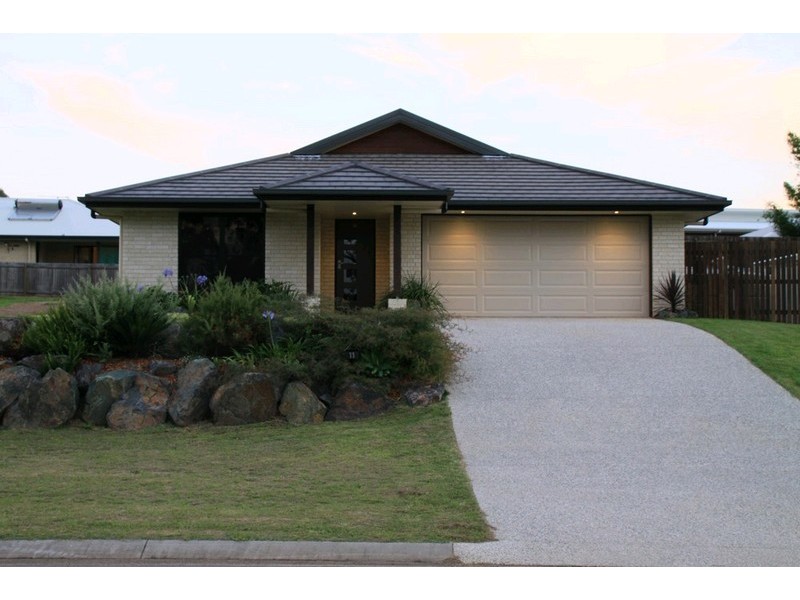 11 Presidential Avenue, Southside QLD 4570