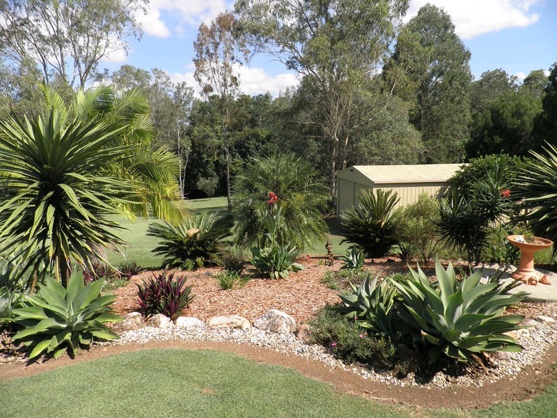28 Emerald Drive, Southside QLD 4570