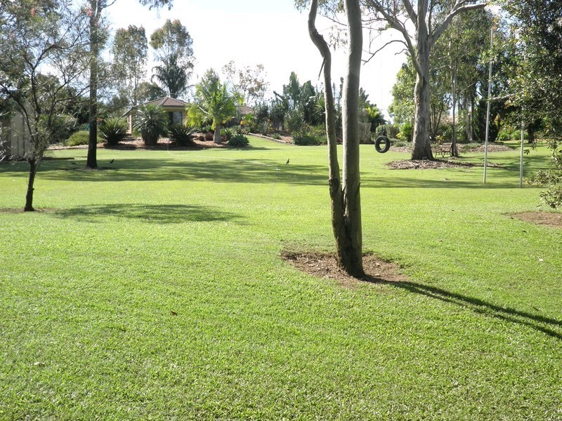 28 Emerald Drive, Southside QLD 4570