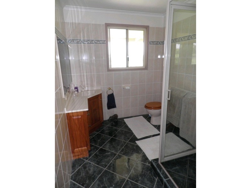 42 TIPPING ROAD, Chatsworth QLD 4570