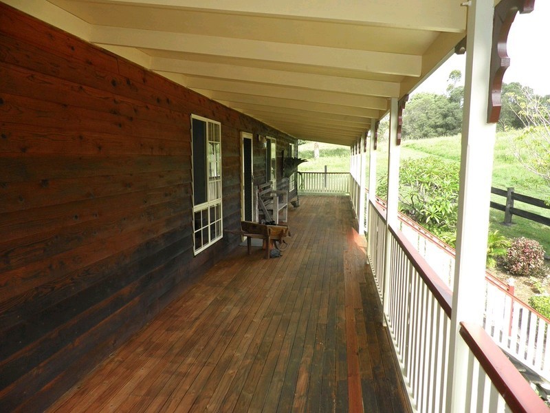 42 TIPPING ROAD, Chatsworth QLD 4570