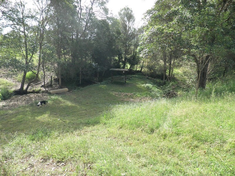 42 TIPPING ROAD, Chatsworth QLD 4570