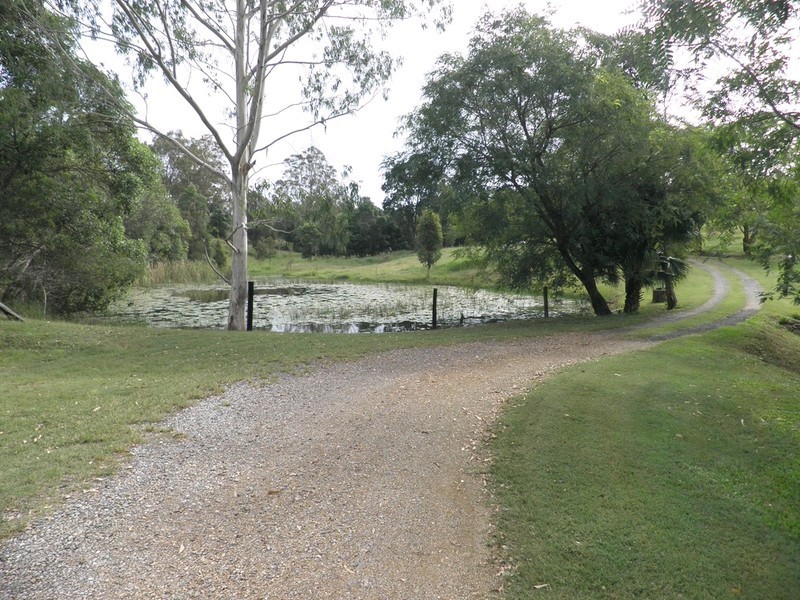 42 TIPPING ROAD, Chatsworth QLD 4570