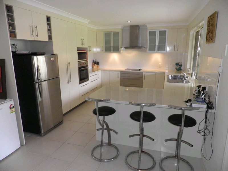 33 Premier Avenue, Jones Hill QLD 4570